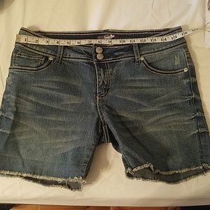 SOLD-Denim shorts